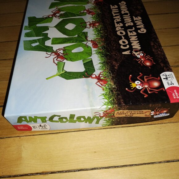 Ant Colony A Co-operative Tunnel Building Board Game (Outset Media, 2017) - Picture 5 of 9